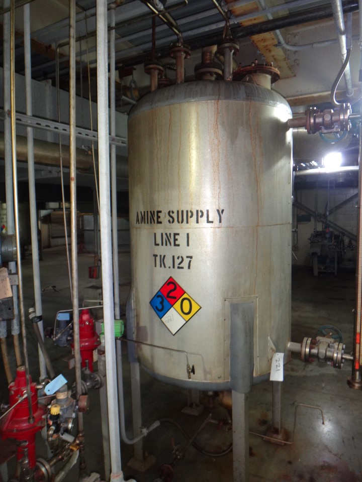 433 Gallon 304 Stainless Insulated Vertical Tanks