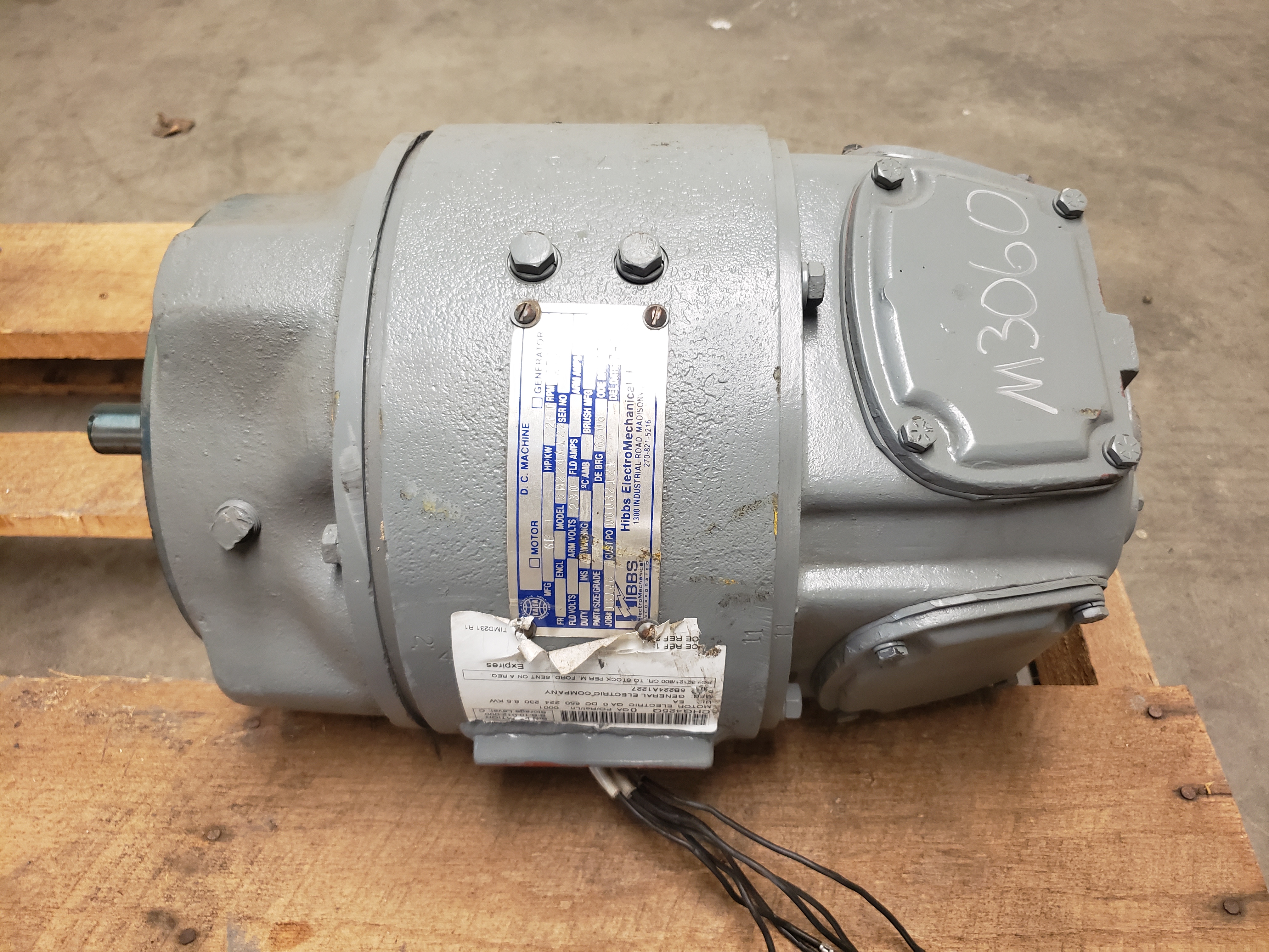General Electric 5B224A122 DC Motor 650 RPM 230 Volts