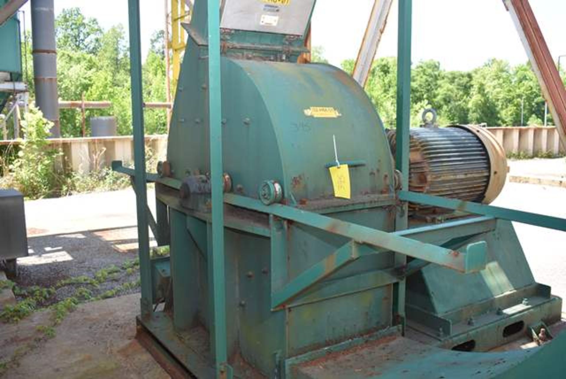 200 HP HAMMER MILL WITH BLUNTING MAGNET