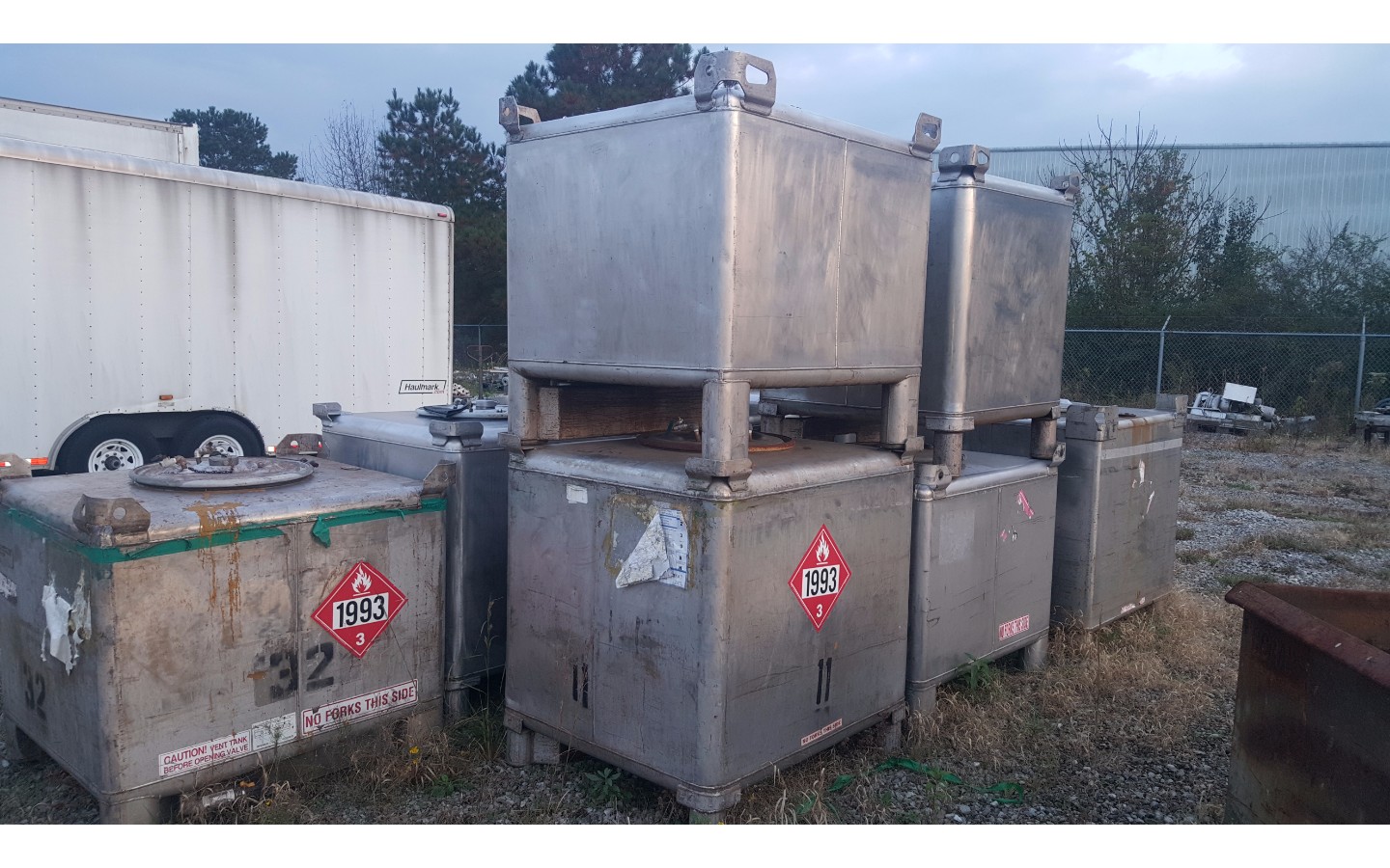 Stainless Steel Totes 300-383 Gallons