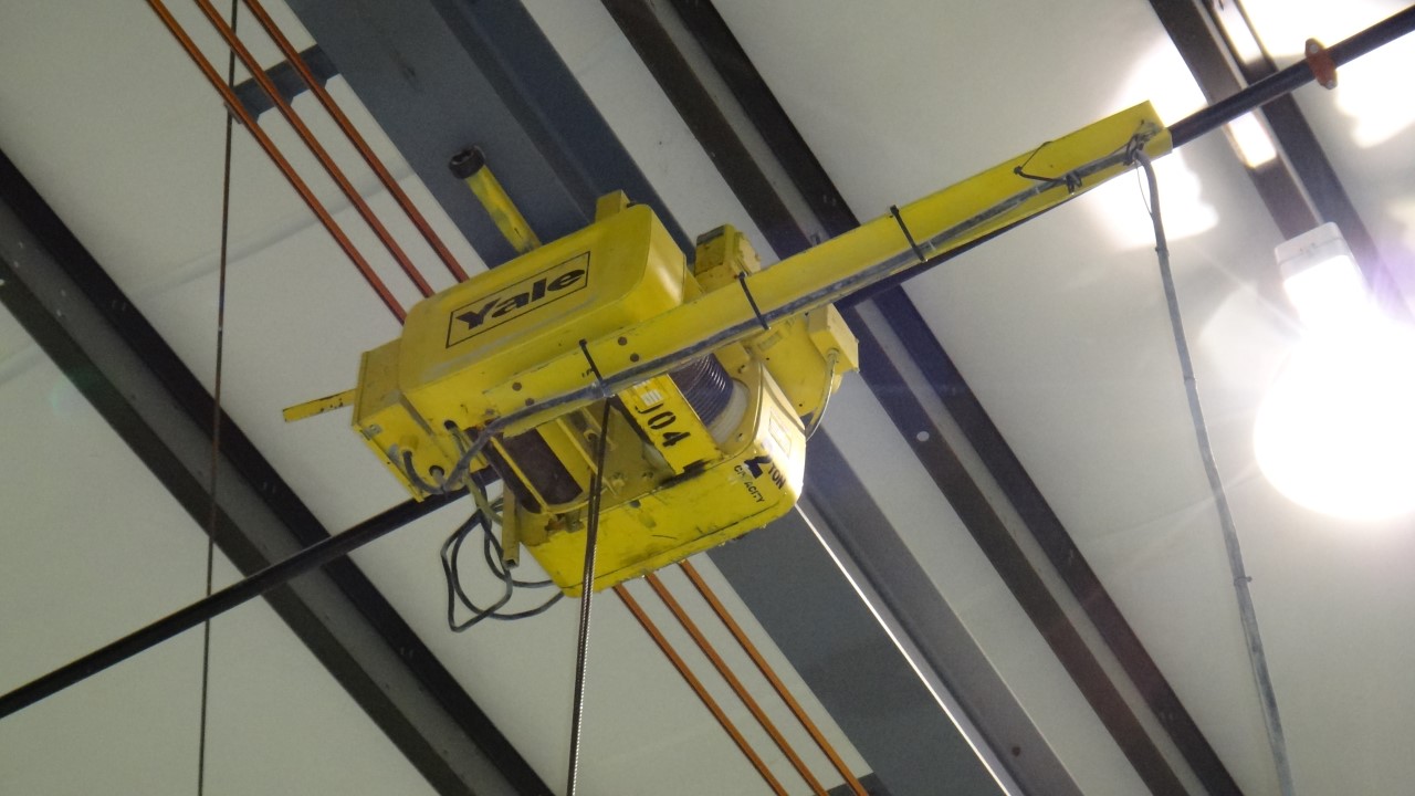 Yale 2 Ton Hoist with Motor Driven Trolley 14/5 FPM Y80L02020S14 ...
