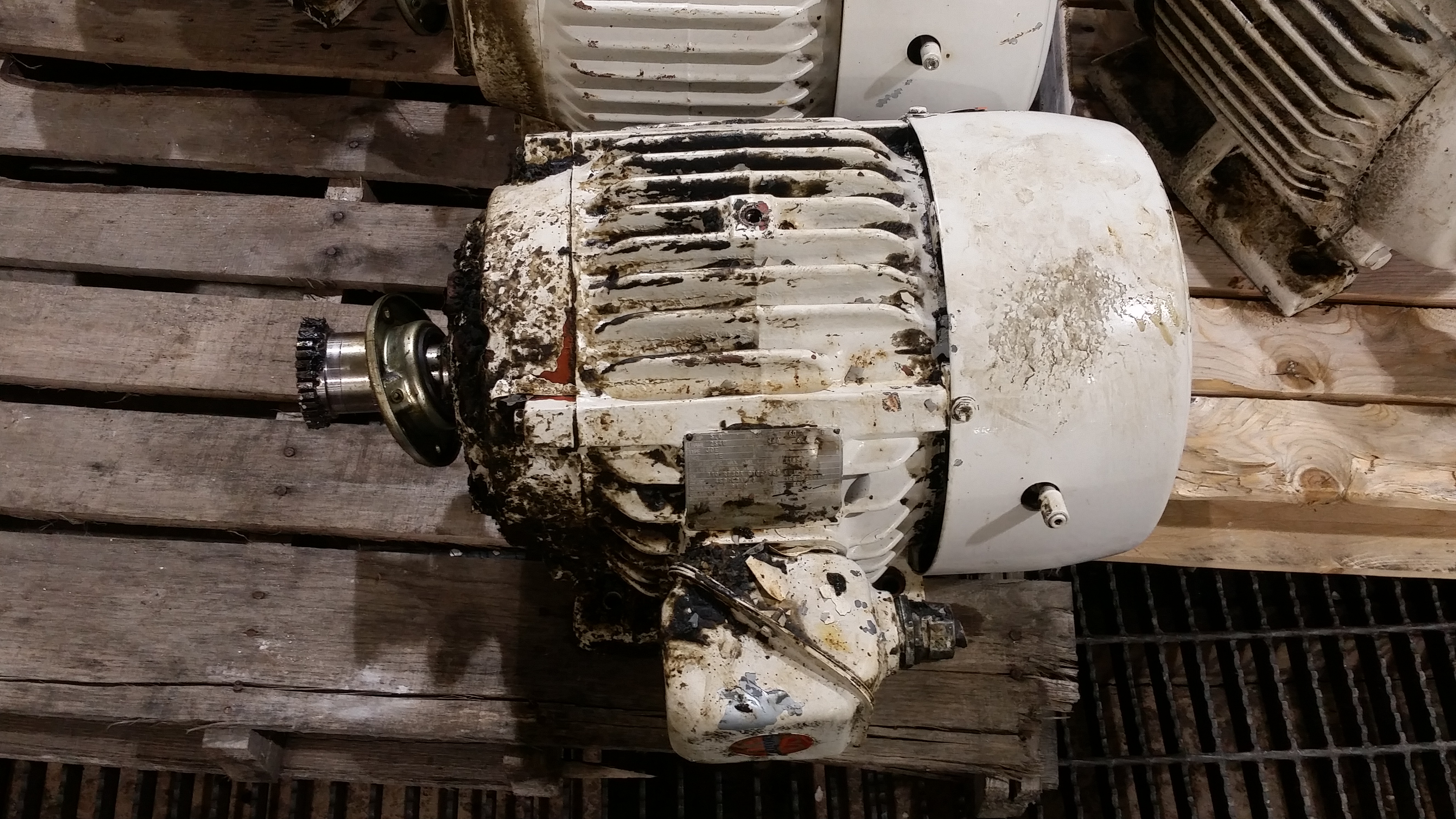 US Motors 5HP; 1185RPM; 460V; Frame: 254U  B10 R730A 01027568 00