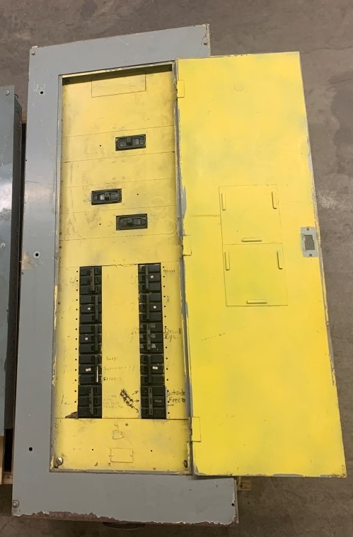 Circuit Breaker Light Panel, 400A Capacity, 120/208V, 30 Spaces ...